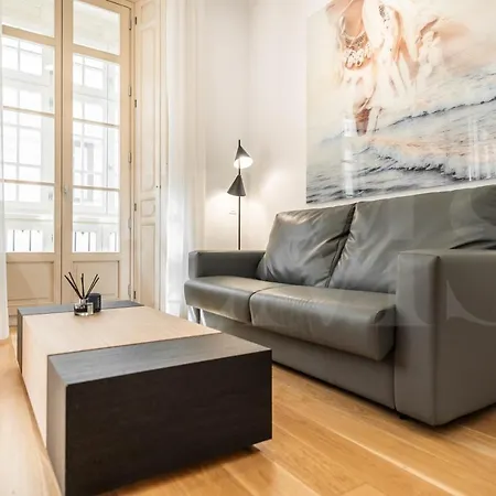 Appartement With Balcony In The Heart Of By Rems *